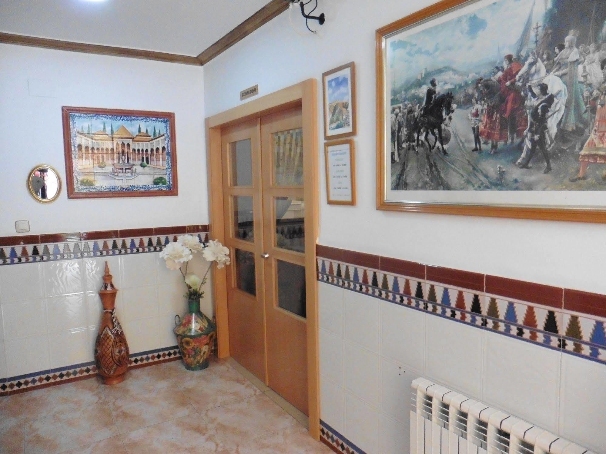 Hostal Rural Montual Los Banos  Ngoại thất bức ảnh
